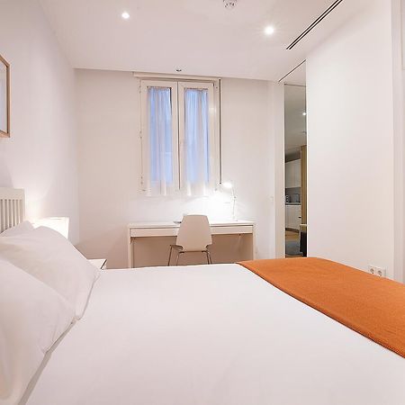 Apartamentos San Lorenzo 26 Madrid Exteriör bild