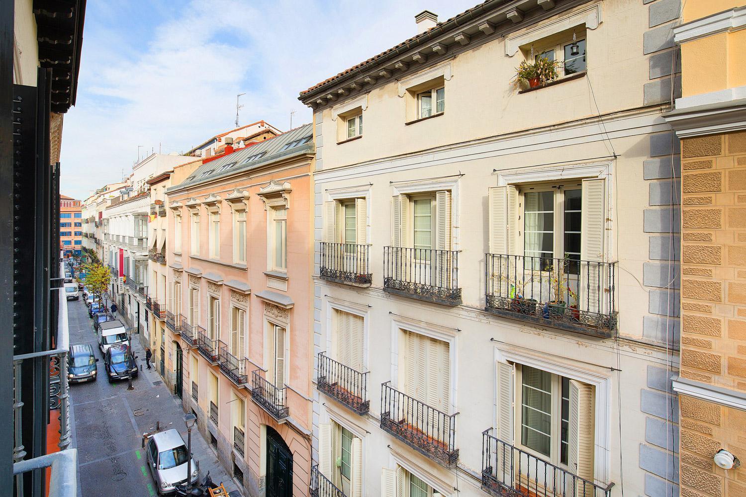 Apartamentos San Lorenzo 26 Madrid Exteriör bild