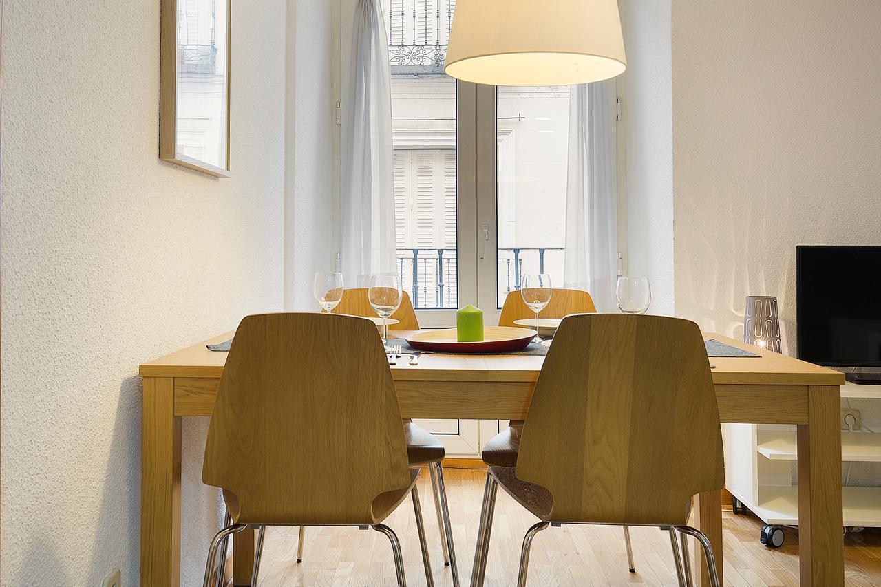 Apartamentos San Lorenzo 26 Madrid Exteriör bild