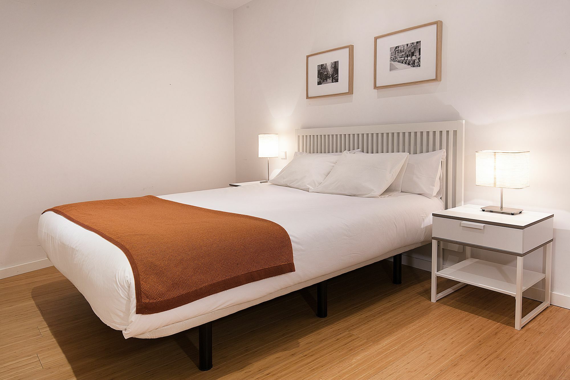 Apartamentos San Lorenzo 26 Madrid Exteriör bild