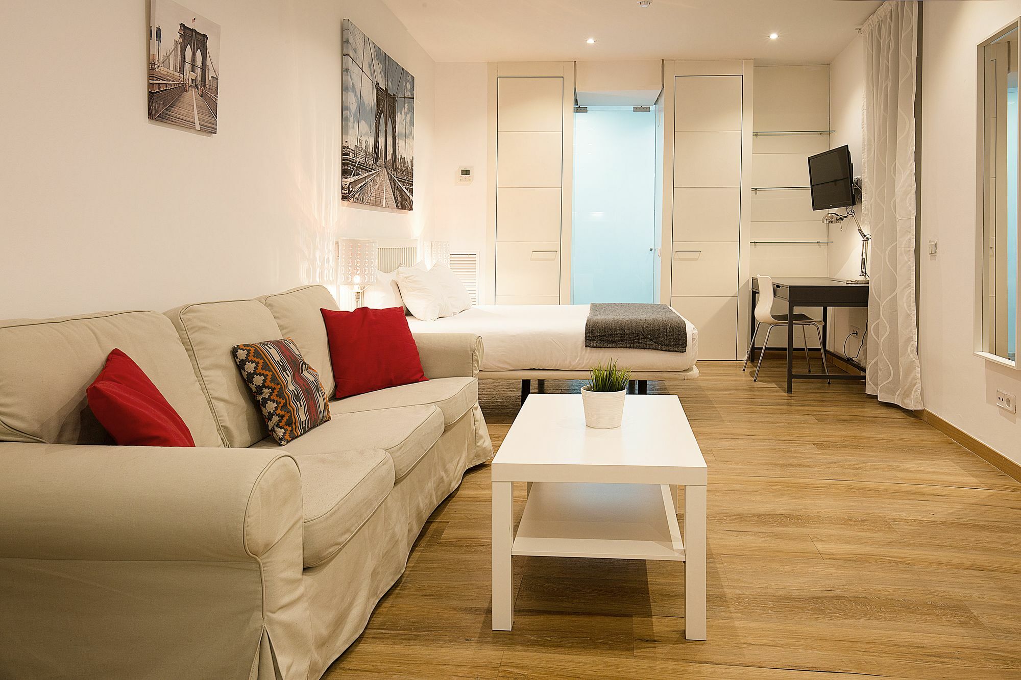 Apartamentos San Lorenzo 26 Madrid Exteriör bild